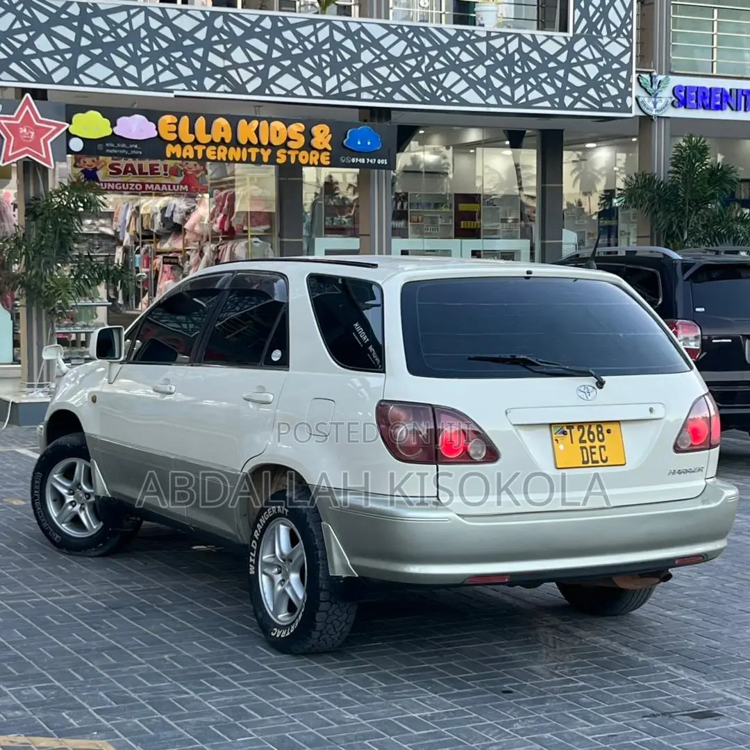 Toyota Harrier 2.2 16V 1999 White