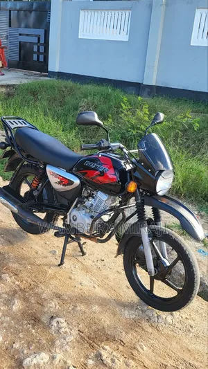 New Bajaj Boxer X125 2025 Black