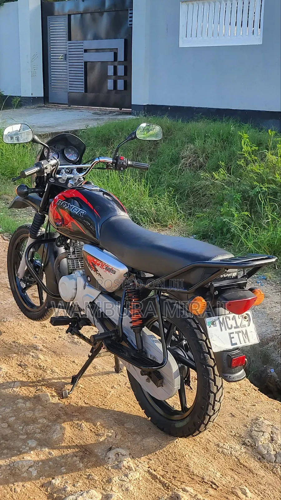 New Bajaj Boxer X125 2025 Black