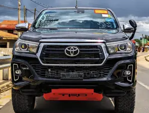 Toyota Hilux 2018 Black