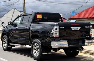 Toyota Hilux 2018 Black