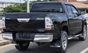 Toyota Hilux 2018 Black