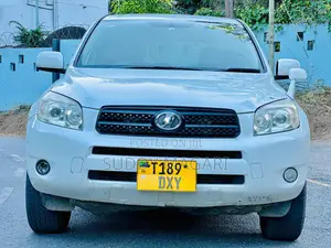 Toyota RAV4 2005 White