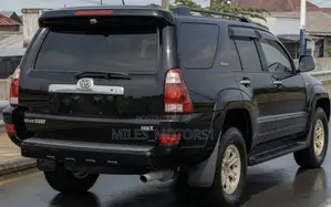 Toyota Hilux Surf 2005 Black