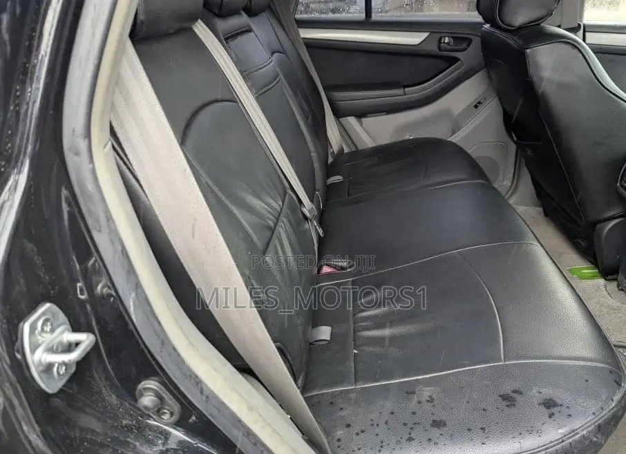 Toyota Hilux Surf 2005 Black