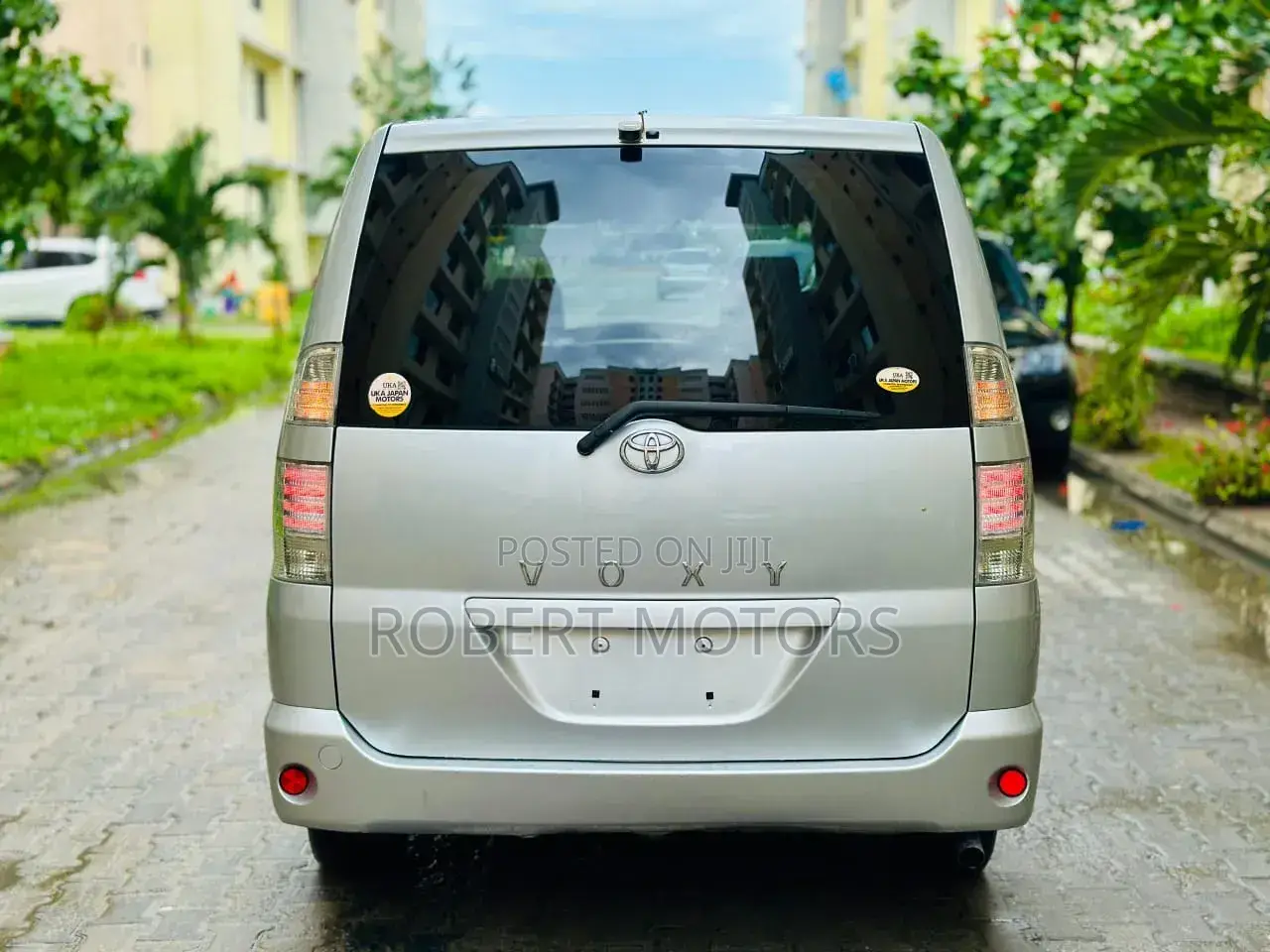 Toyota Voxy 2007 Silver
