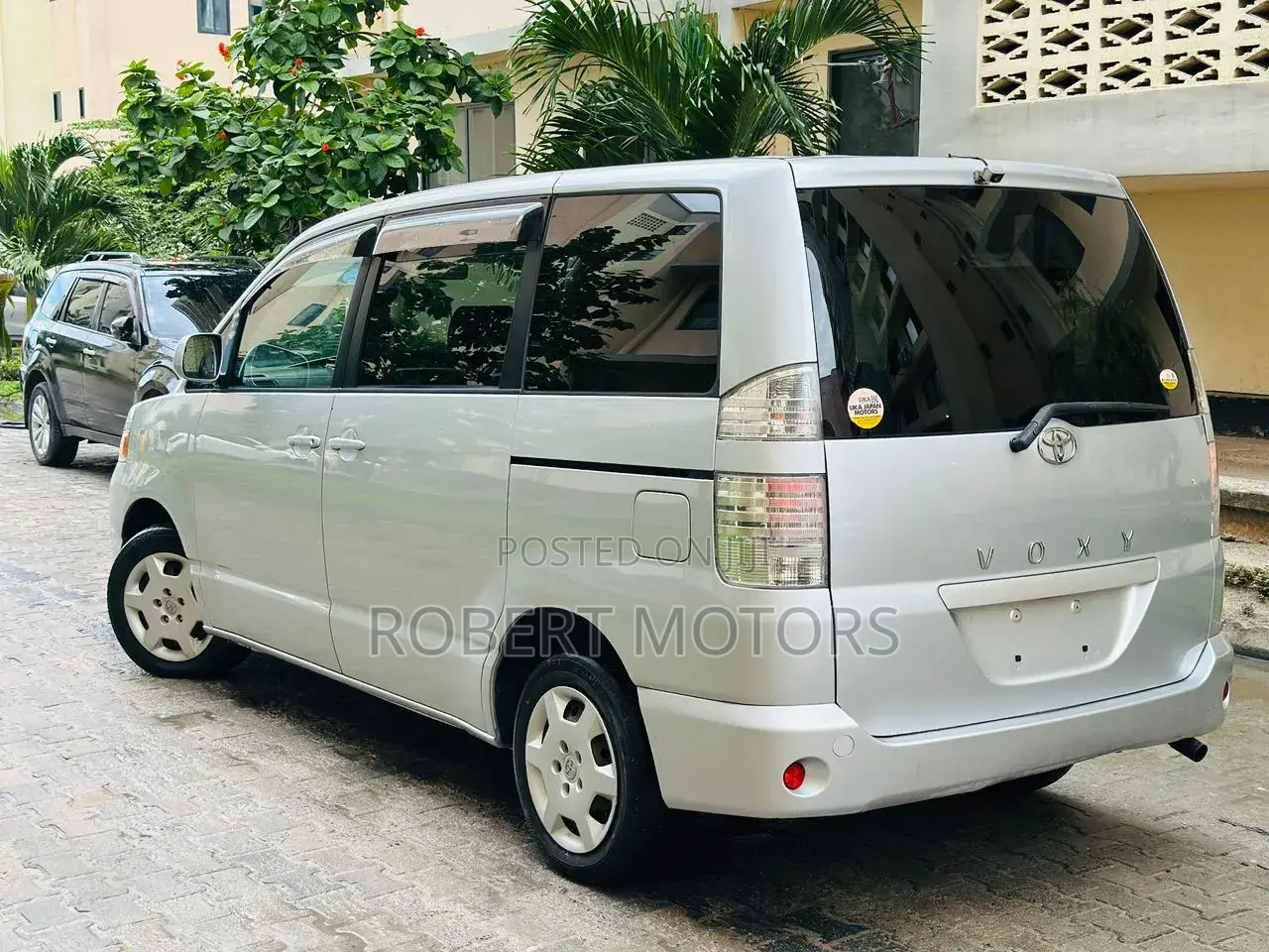 Toyota Voxy 2007 Silver