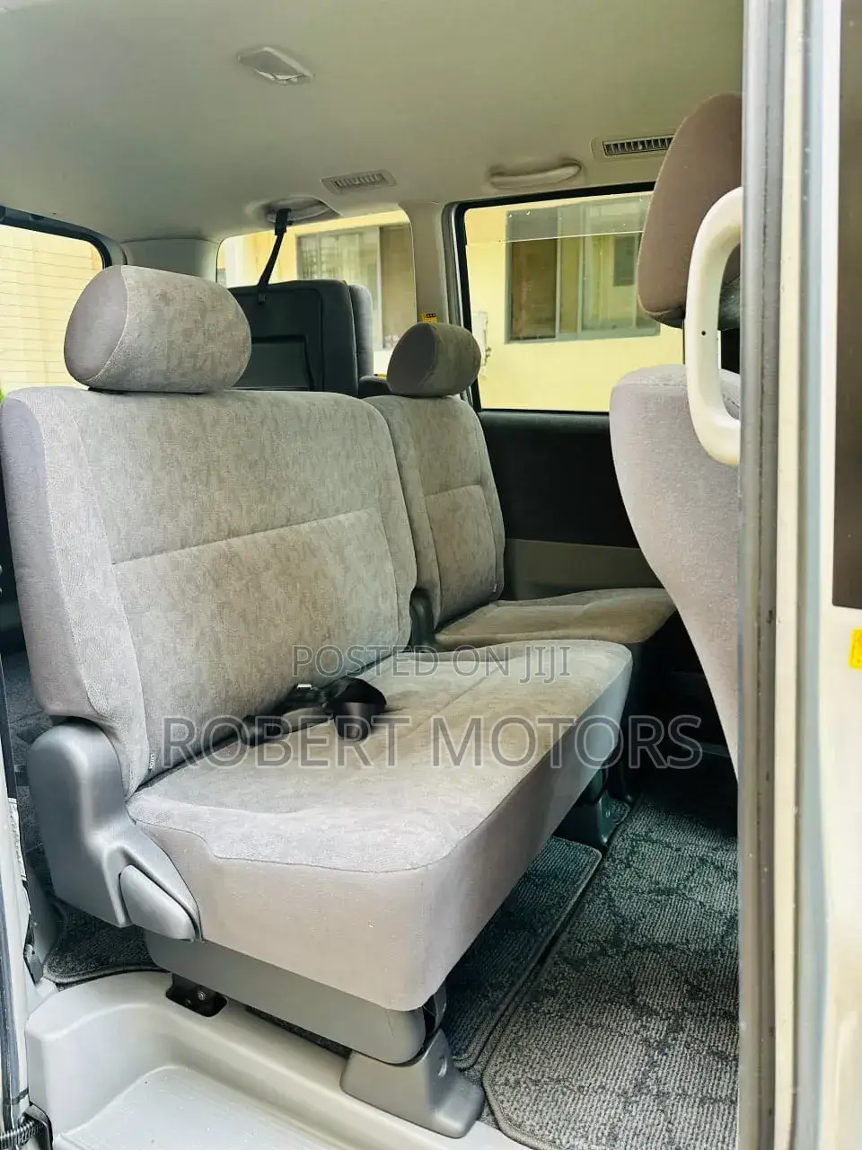 Toyota Voxy 2007 Silver