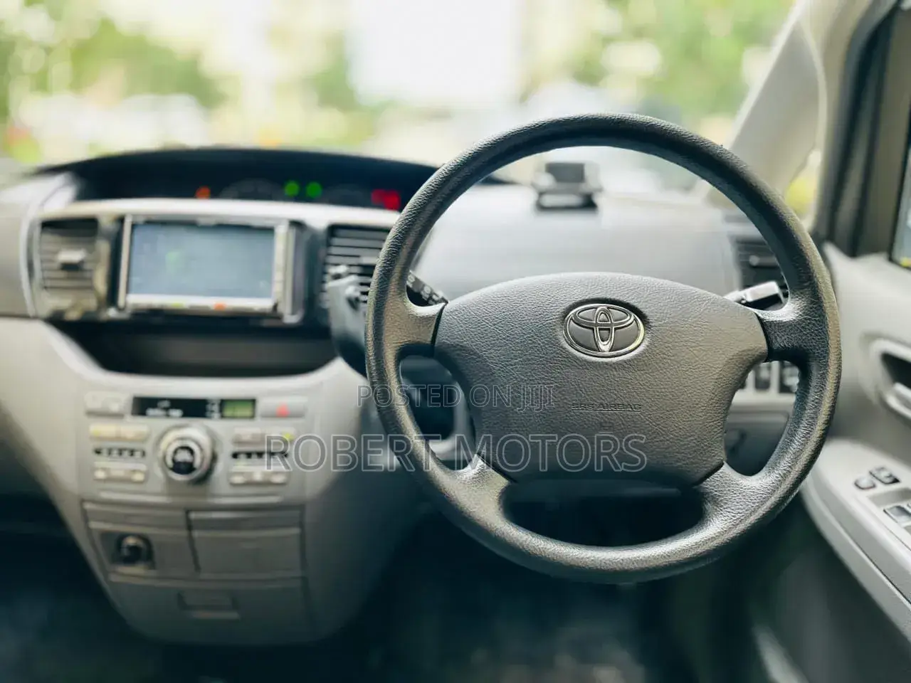 Toyota Voxy 2007 Silver