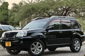 Nissan X-Trail 2006 Black