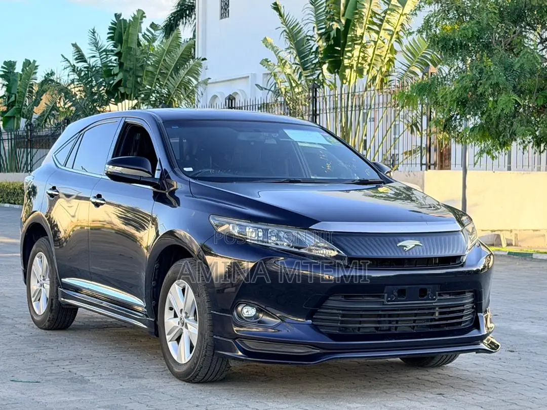 Toyota Harrier 2.0 4WD 2015 Black