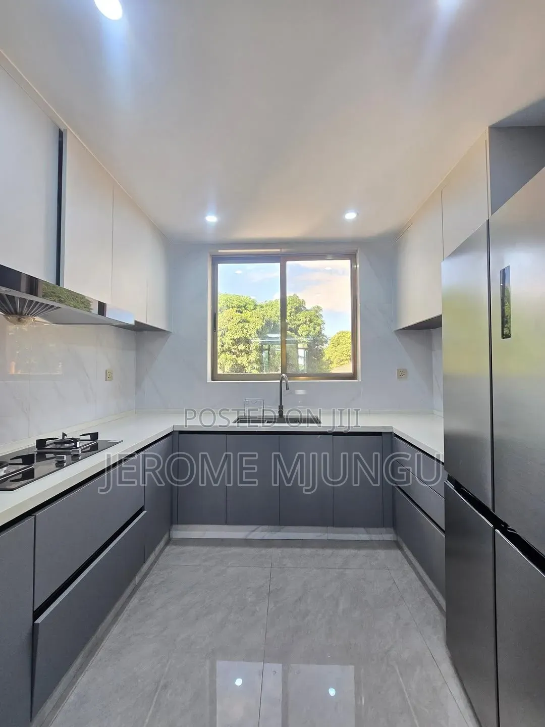 4bdrm Apartment in Oyster Bay for sale