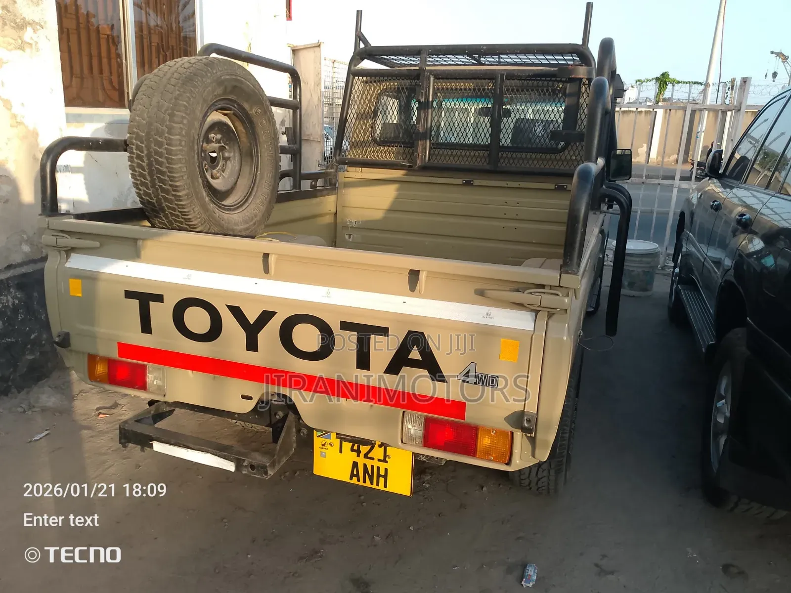 Toyota Land Cruiser 75 Pickup 1990 Beige