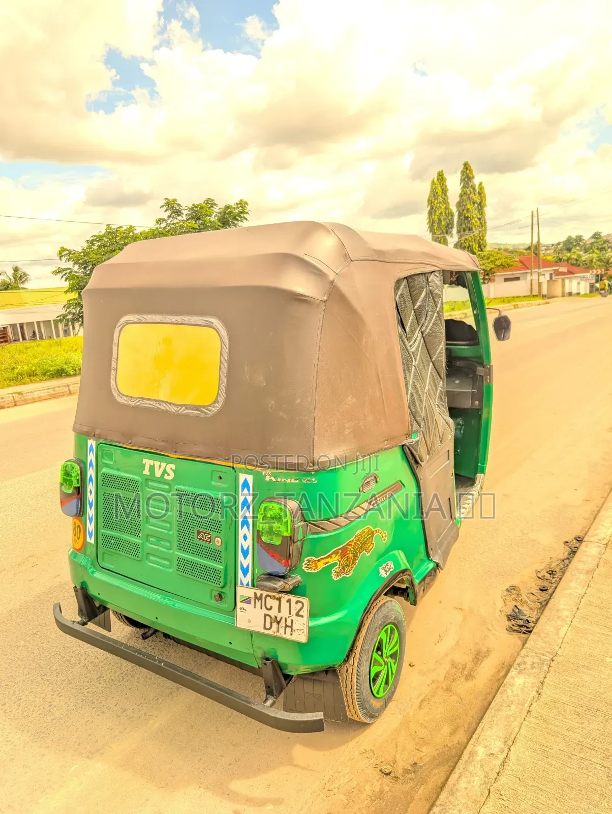 TVS King Deluxe Plus iTouch Start 2022 Green
