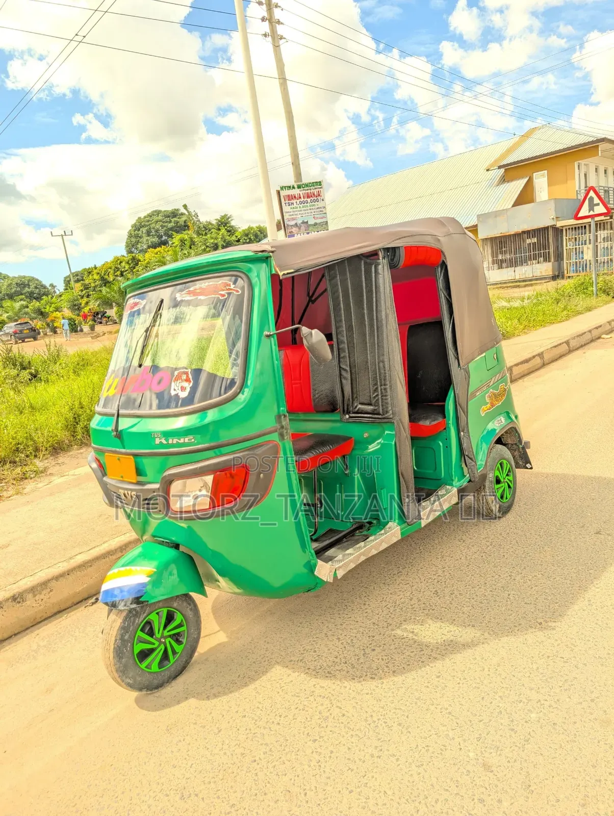TVS King Deluxe Plus iTouch Start 2022 Green
