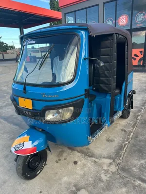 TVS Zeppelin 220 2021 Blue