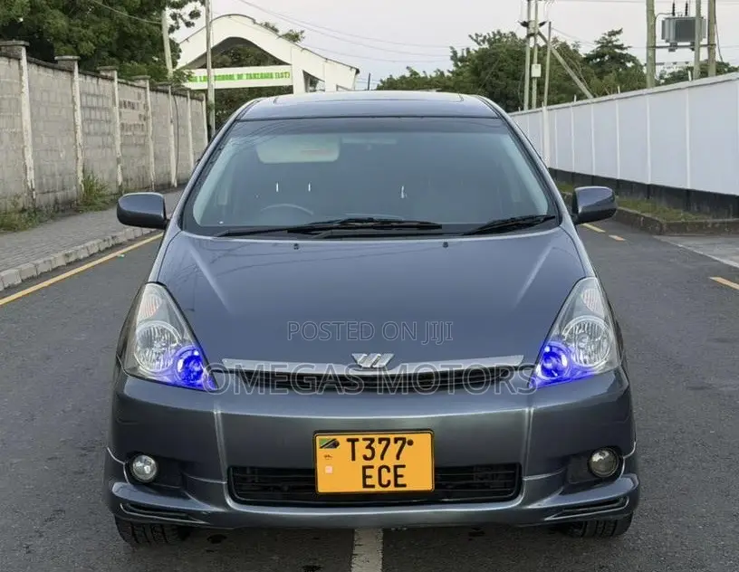 Toyota Wish 2005 Gray