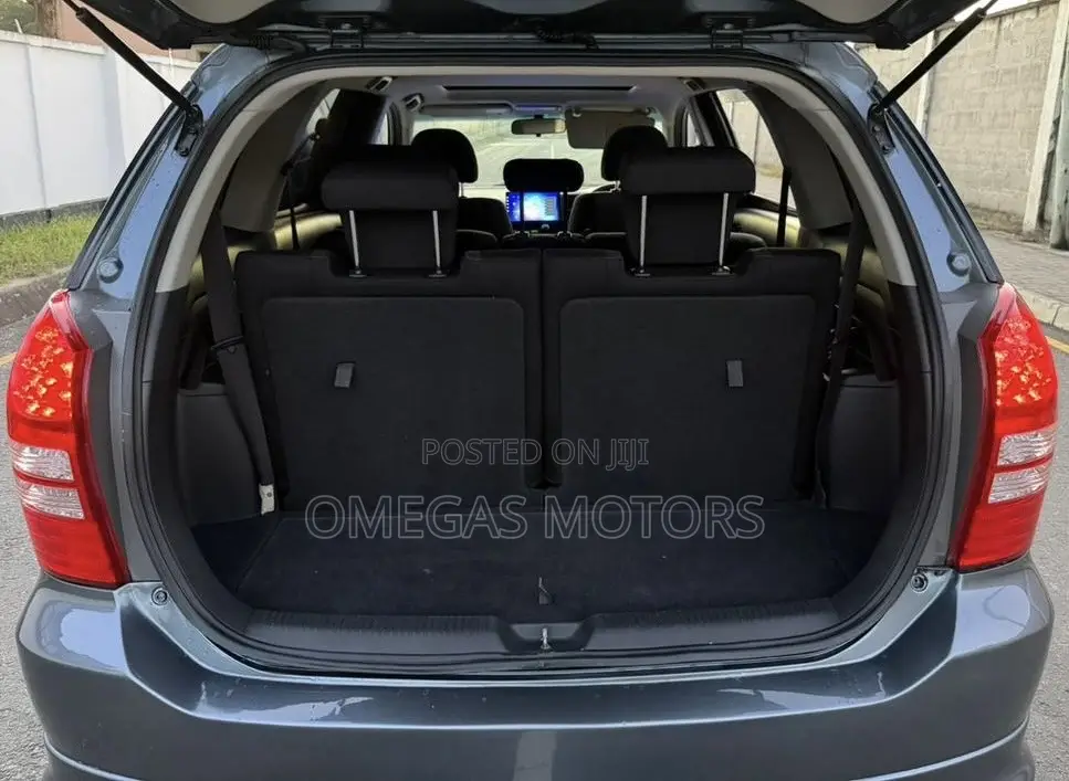 Toyota Wish 2005 Gray
