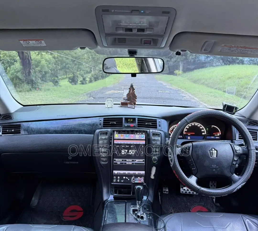 Toyota Crown 2006 Pearl