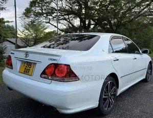 Toyota Crown 2006 Pearl