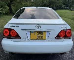 Toyota Crown 2006 Pearl