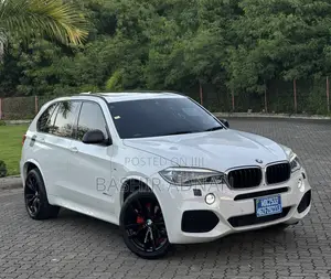 BMW X5 xDrive35d 4dr SUV AWD (3.0L 6cyl Turbodiesel 8A) 2015 Pearl