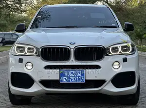 BMW X5 xDrive35d 4dr SUV AWD (3.0L 6cyl Turbodiesel 8A) 2015 Pearl