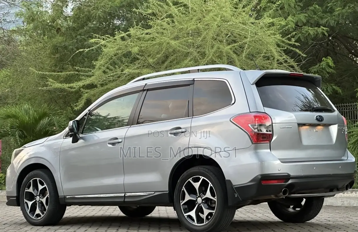 Subaru Forester 2015 Silver