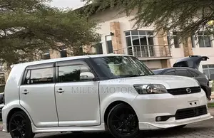 Toyota Corolla Rumion 2011 White