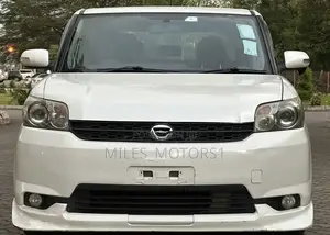 Toyota Corolla Rumion 2011 White