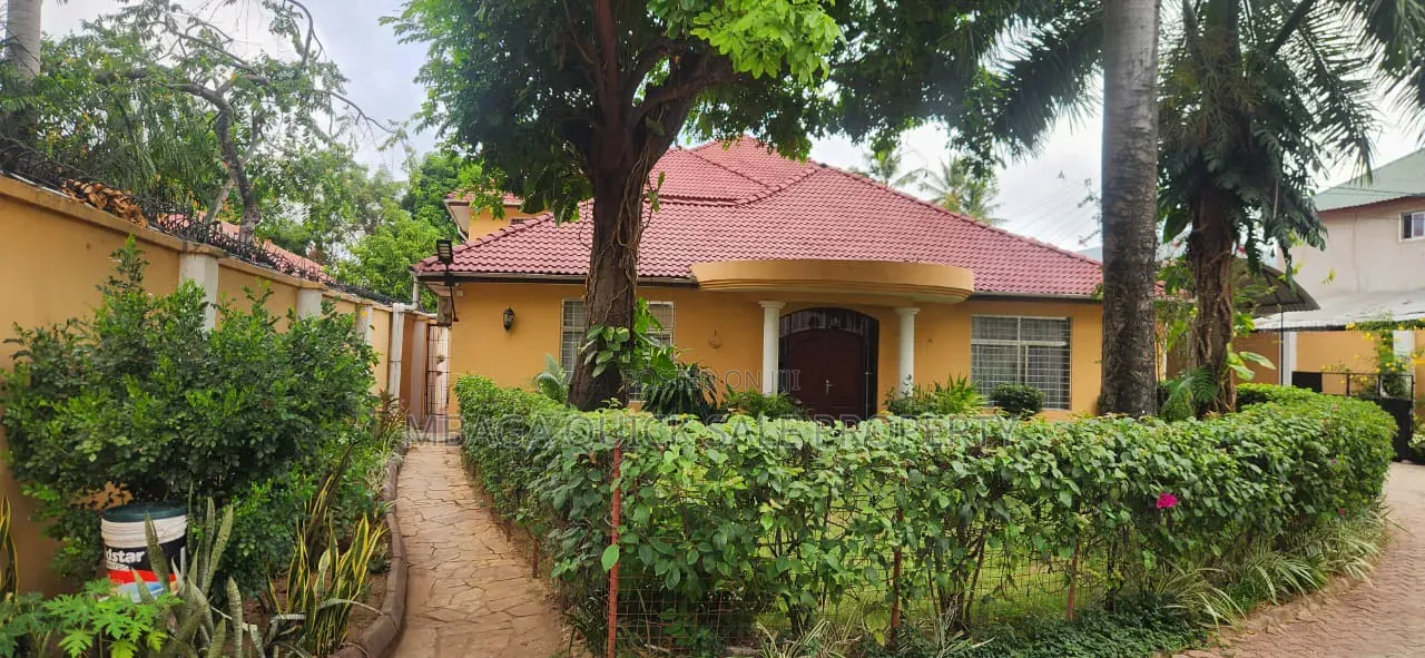 5bdrm House in Mikocheni for sale