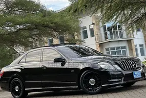 Mercedes-Benz E350 2012 Black