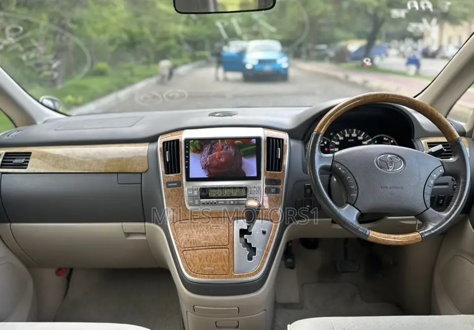 Toyota Alphard 2006 Silver