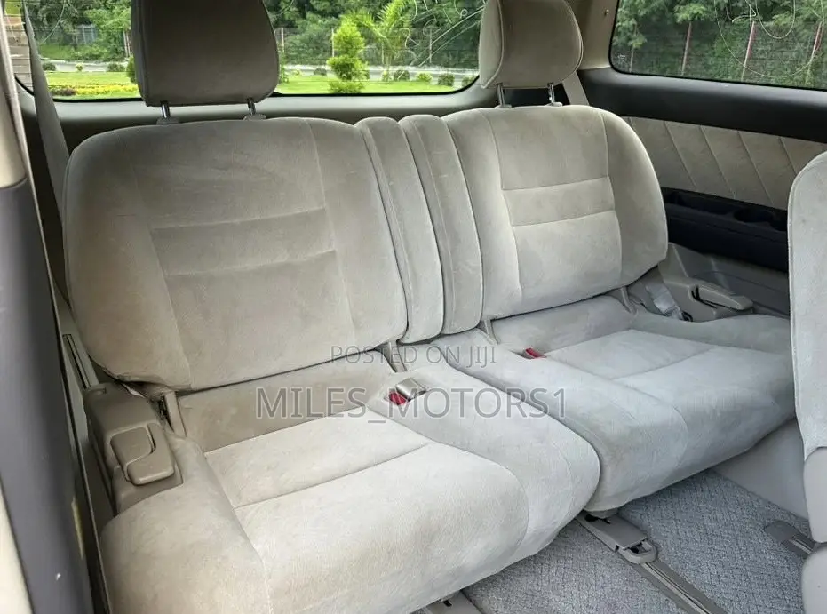 Toyota Alphard 2006 Silver