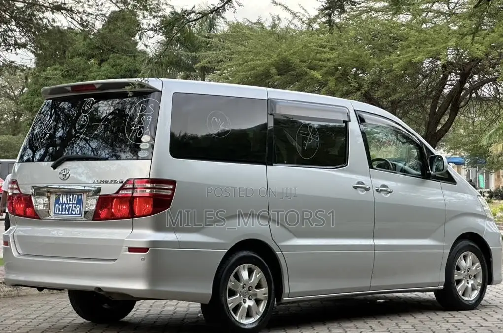 Toyota Alphard 2006 Silver