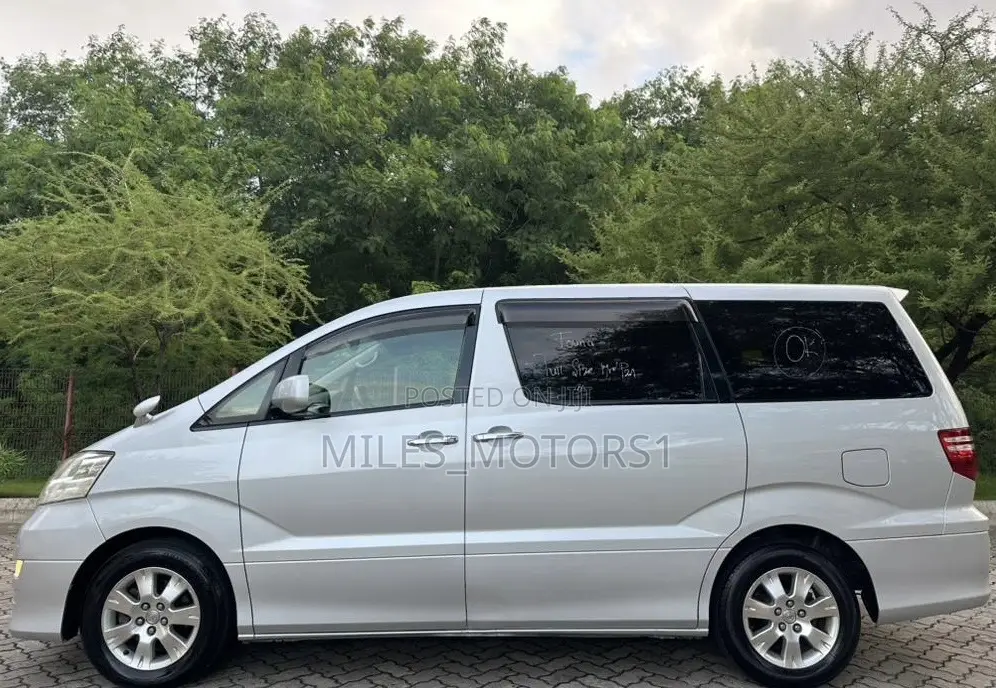 Toyota Alphard 2006 Silver