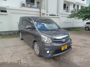 Toyota Noah 2010 Gray