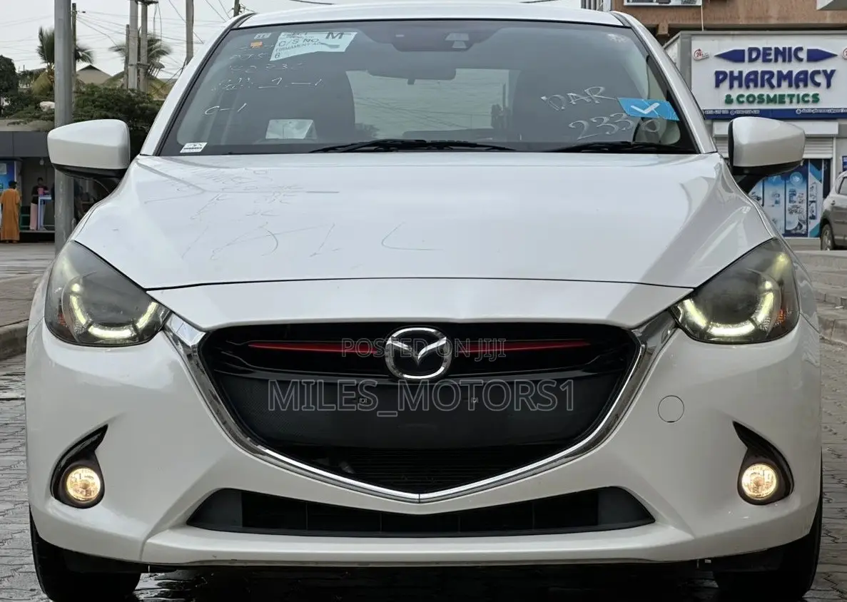 Mazda Demio 2015 White