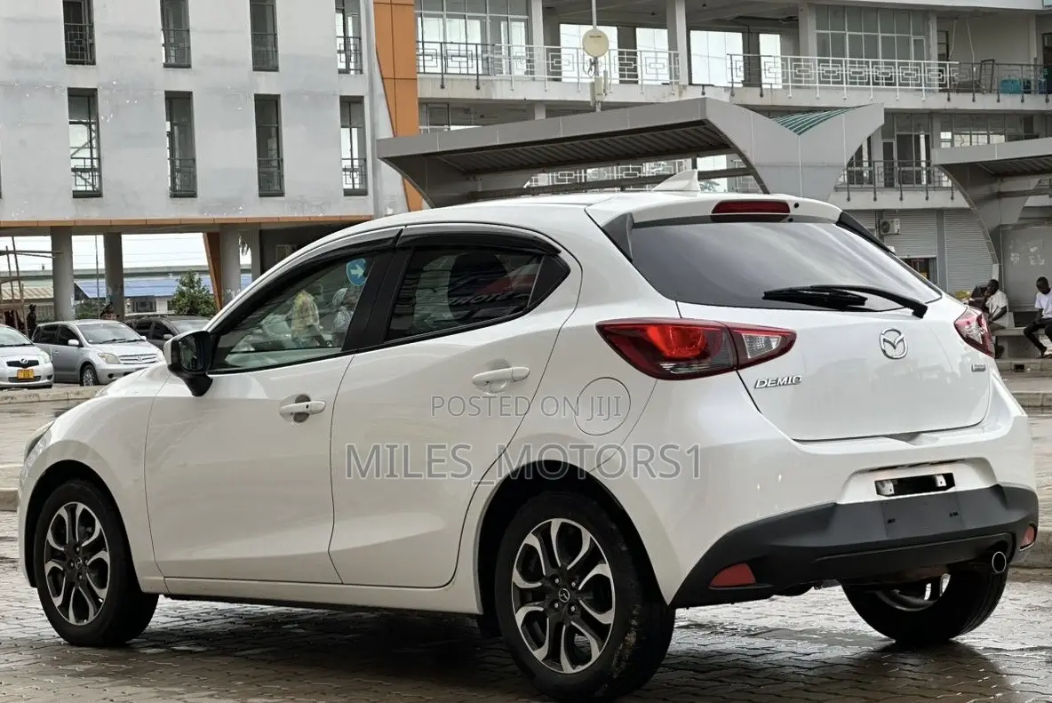 Mazda Demio 2015 White