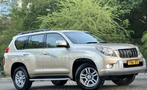 Toyota Land Cruiser Prado 2011 Beige
