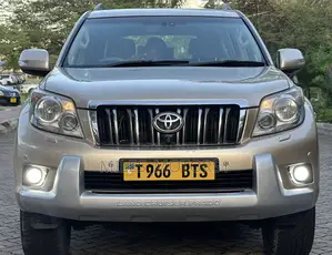 Toyota Land Cruiser Prado 2011 Beige