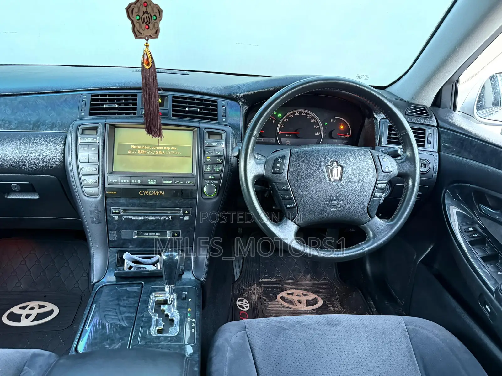 Toyota Crown 2004 Silver