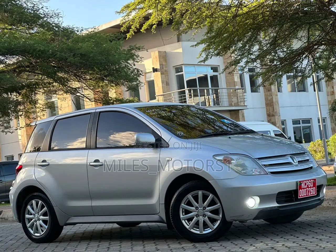 Toyota IST 2004 Silver