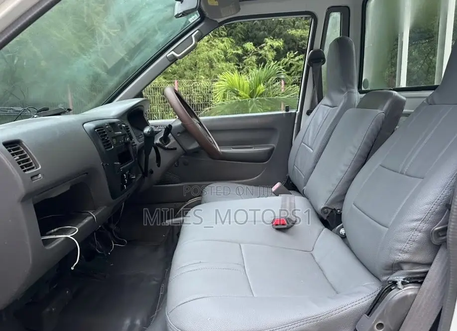 Toyota TownAce 2004 White