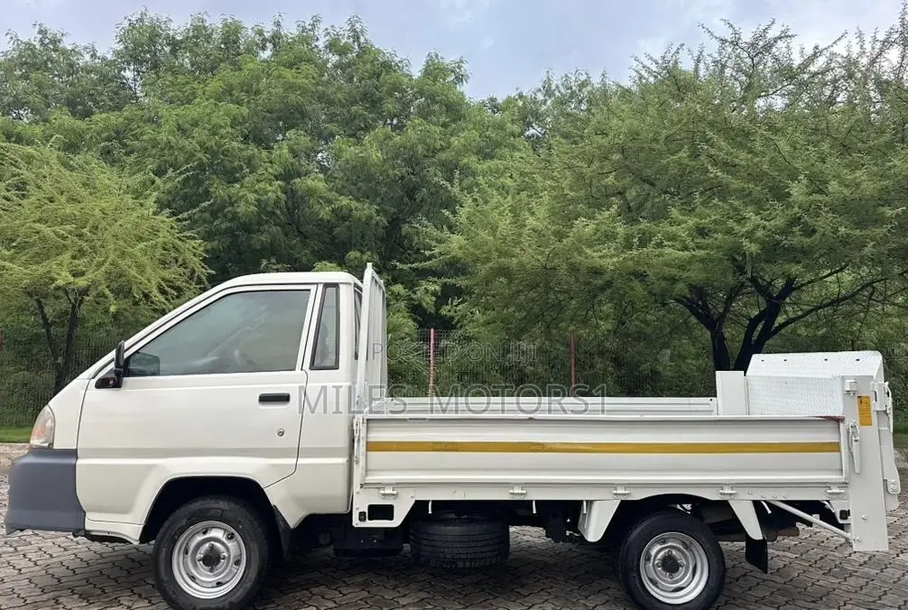 Toyota TownAce 2004 White