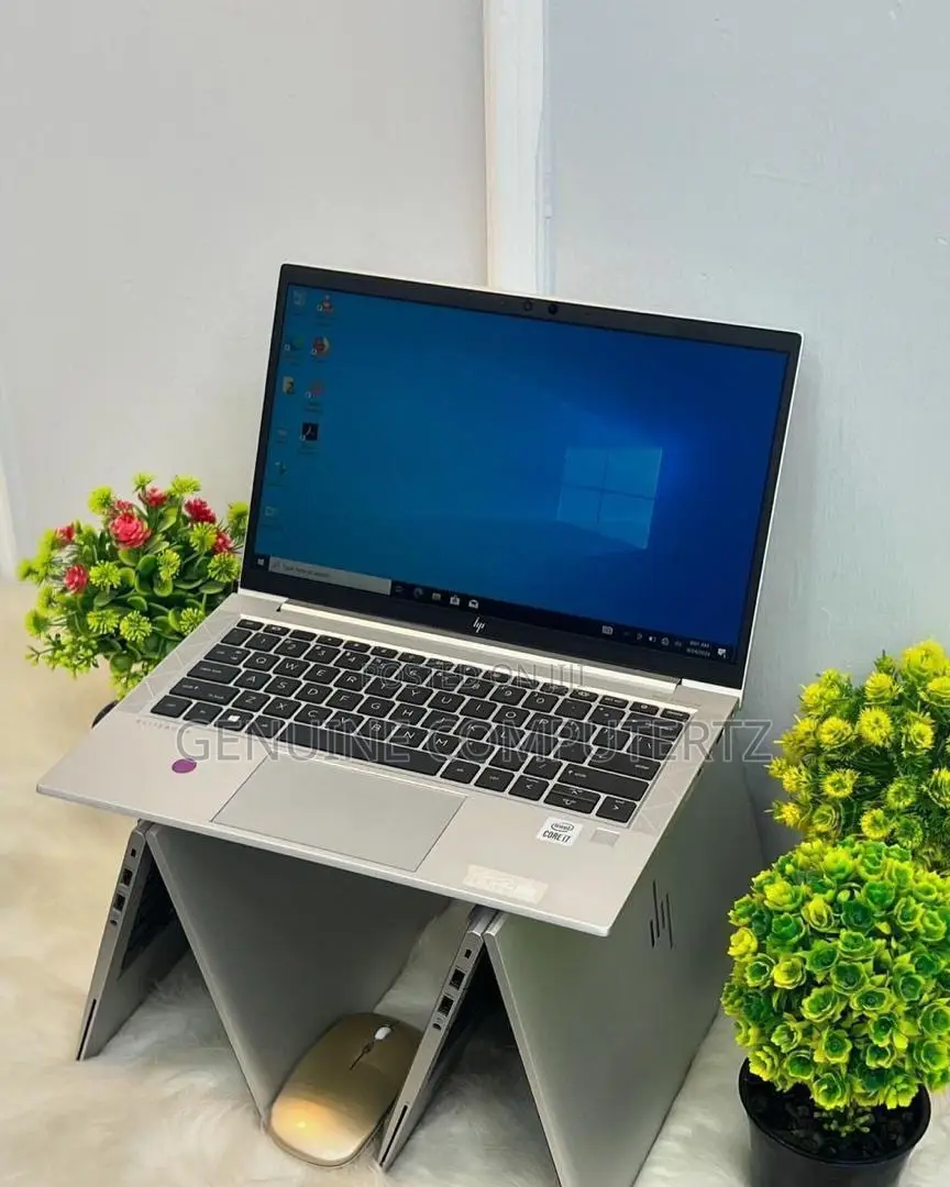 Laptop HP EliteBook 830 G8 16GB Intel Core i7 SSD 512GB