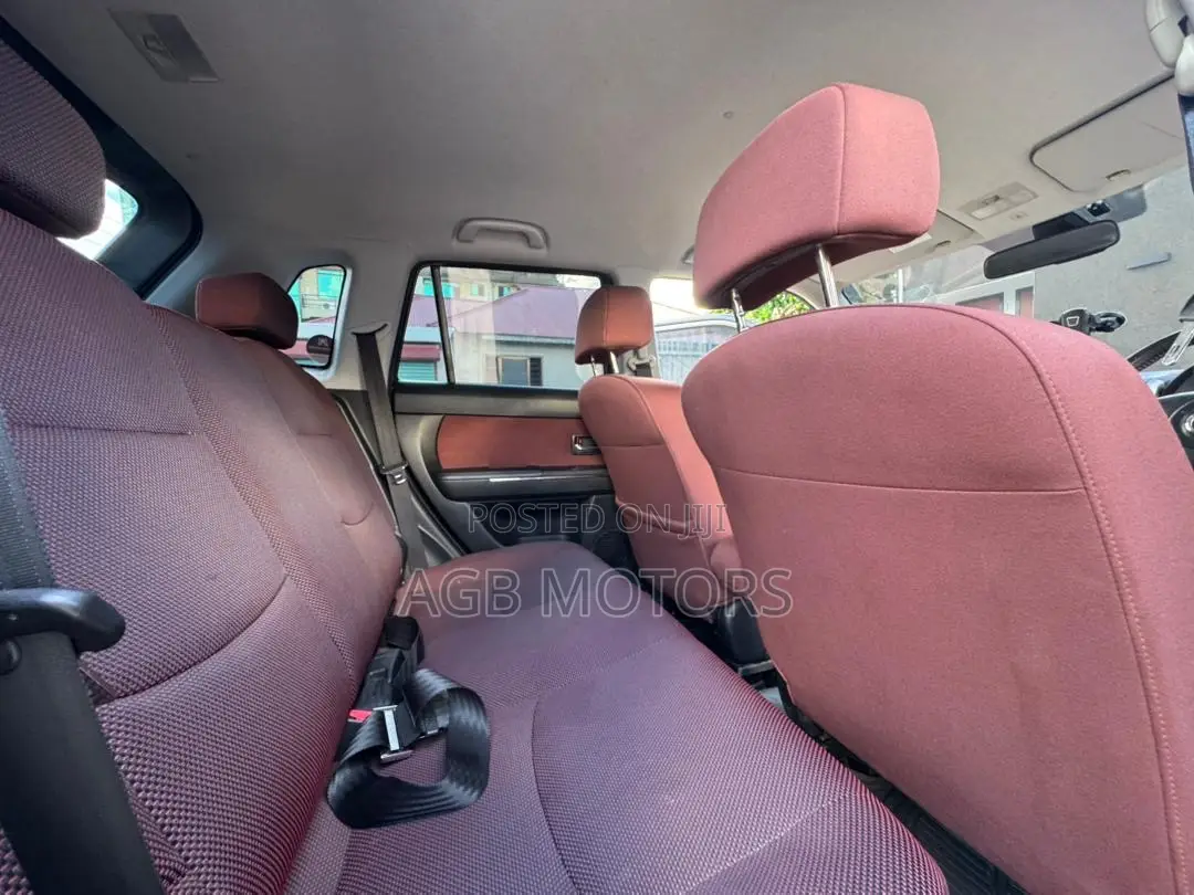 Mazda Verisa 2009 Silver