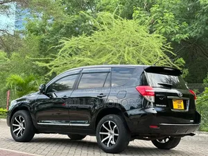Toyota Vanguard 2010 Black