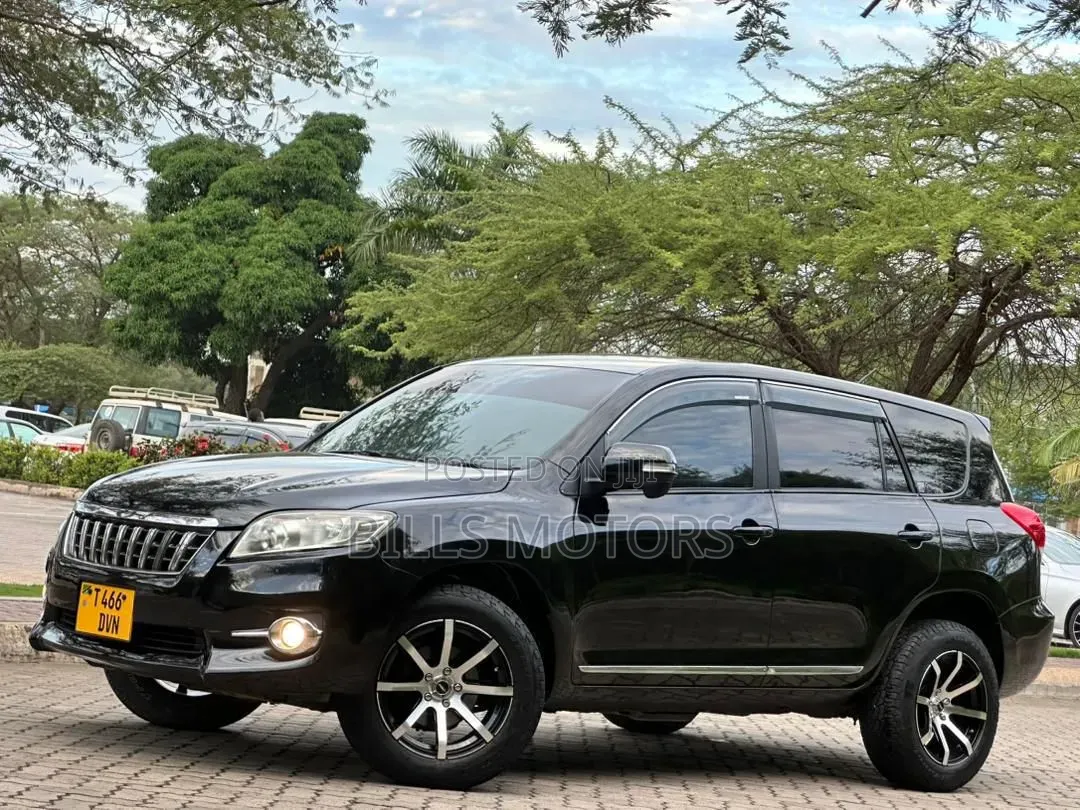 Toyota Vanguard 2010 Black