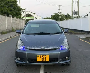 Toyota Wish 2005 Gray